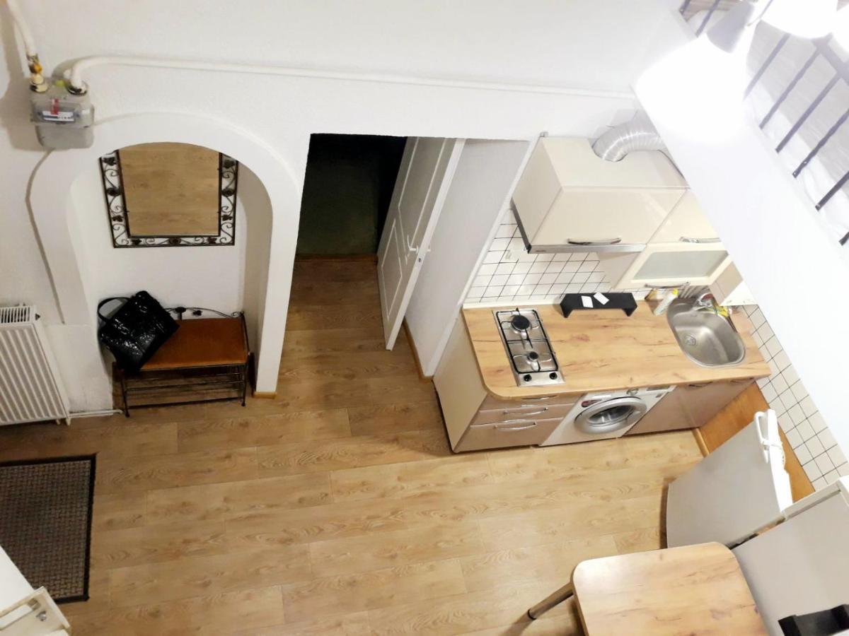 Regrand Apartment On Svobody 22 Lviv Buitenkant foto